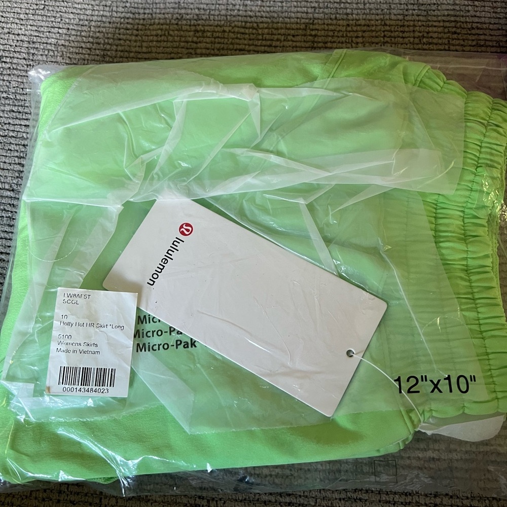 NEW Lululemon Hotty Hot Skirt Long (10)